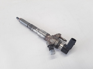  Fuel injector 