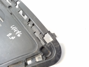  Unterer Kühlergrill der vorderen Stoßstange 