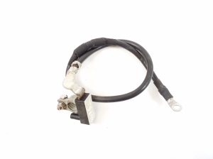  Das Kabel ist minus 