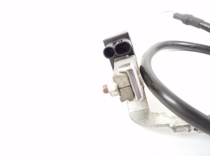  Das Kabel ist minus 