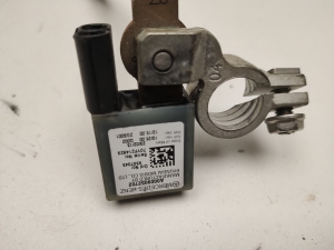  Das Kabel ist minus 