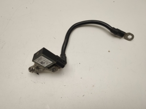  Das Kabel ist minus 