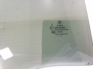  Hintere Seitentür aus Glas 