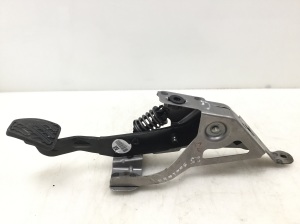  Pedal clutch 