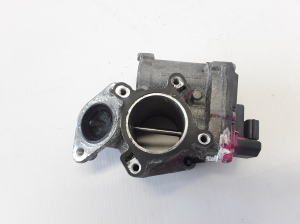  EGR valve 