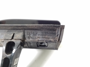  Vorderer Außentürgriff 