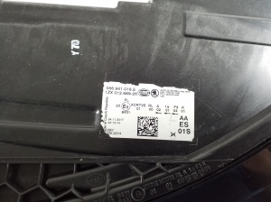  Scheinwerfer vorne 