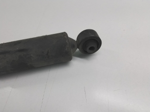  Stoßdämpfer hinten 
