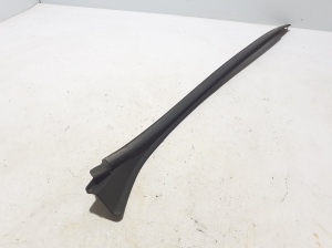  Windschutzscheibenstrebengurt außen 