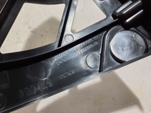 Stoßstangenhalter vorne 