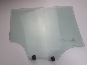  Hintere Seitentür aus Glas 