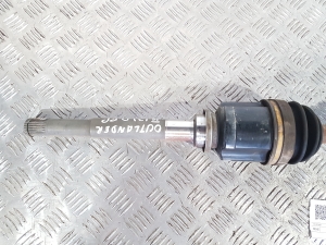  Antriebswelle vorne 