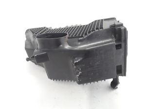  Air filter housing 