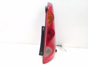  Rear corner lamp 