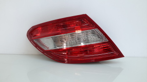  Rear corner lamp 