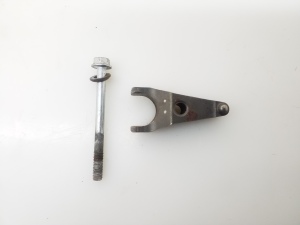   Fuel injector holder 