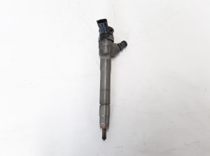  Fuel injector 